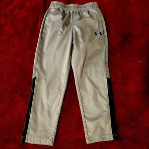 Gray Under Armour boys sweatpants